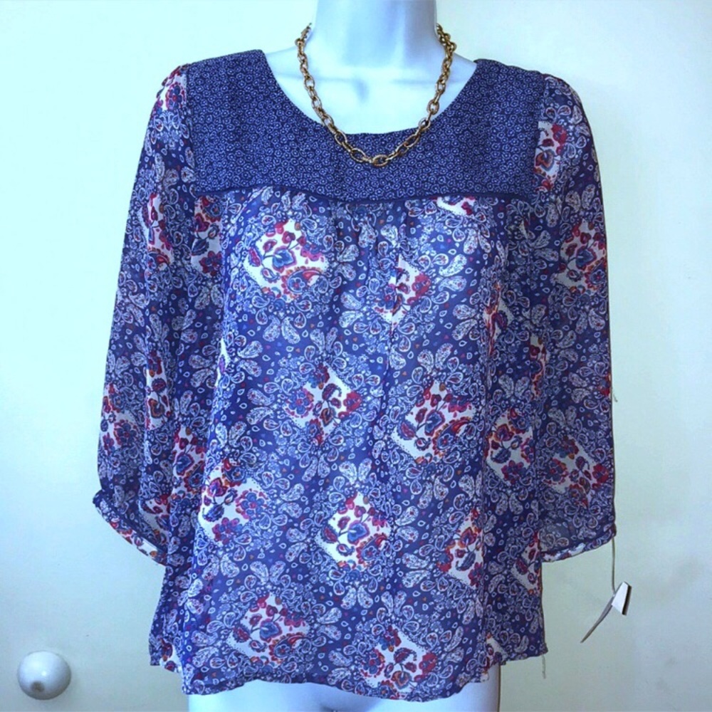 Major sale $8 was $19- Forever 21 peasant blouse long sleeve floral